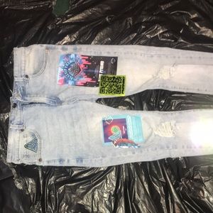 Black pyramid , pants . Size 32